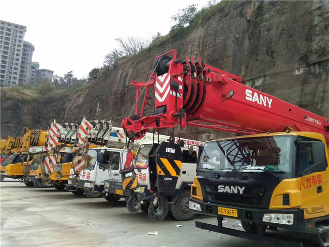 丹凤县吊车出租按什么计费？台班费、单次费、里程费怎么算？