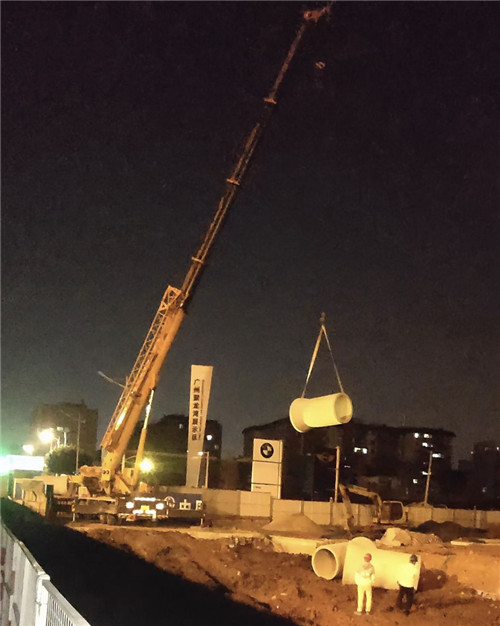 丹凤县“弯臂矫正”—— 吊车的 “形变补偿” 技术